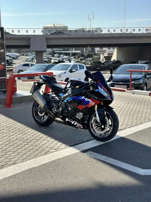 Продаю мотоцикл BMW S1000rr 2 Продаю мотоцикл BMW S1000rr 2