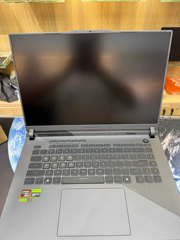 Noutbuk ASUS Rog Strix G16 Ryzen 9 8940HX RTX5070 16/1TB 16.0" WUXGA — фото 4