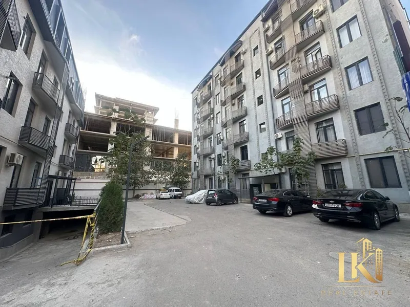 Ta’mirli yangi uyda 2 xonali kvartira sotiladi (Yakkasaroy tumani) 1