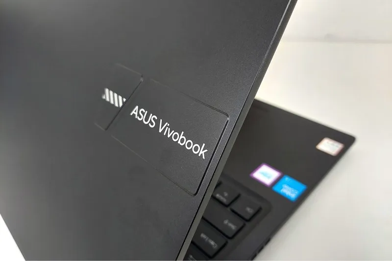 Asus expertbook core5-210H 2