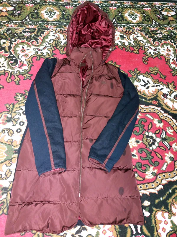 Продаю женский пуховик Lacoste 1 Продаю женский пуховик Lacoste 1