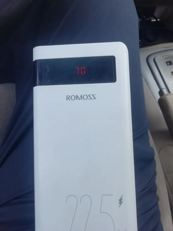 Срочно продам Повер Банк 1 Срочно продам Повер Банк 1