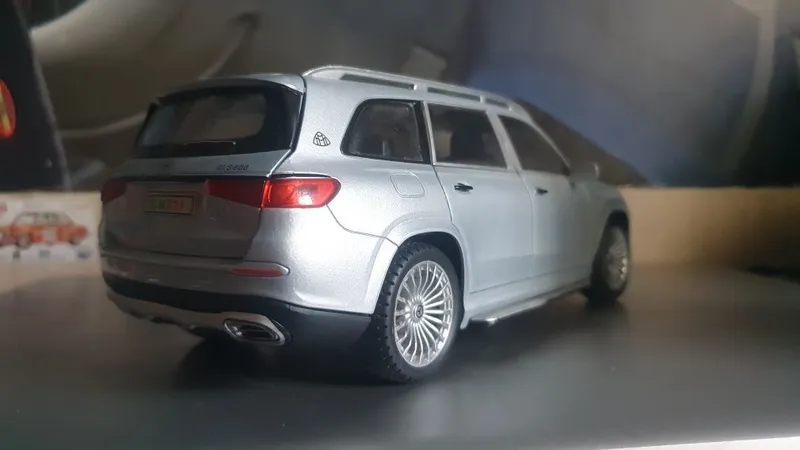 Maybach GLS600 1:24 масштаб 5