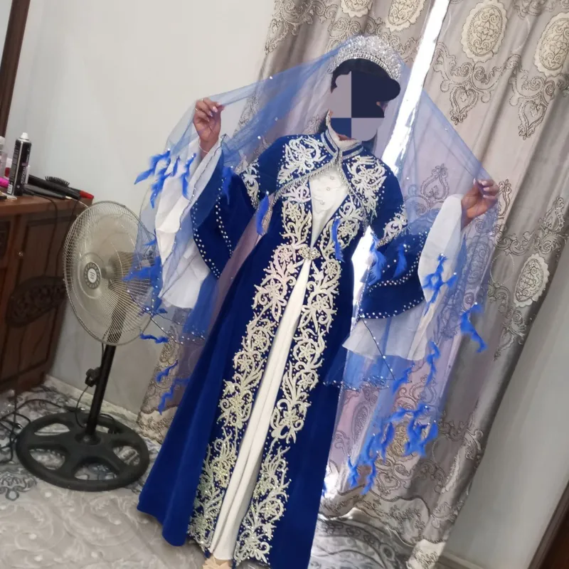 Комплект платьев для невест Комплект платьев для невест