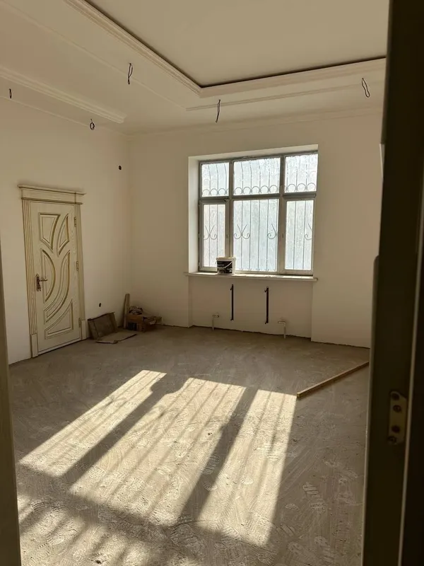 180 m², 4 xonali kvartira sotiladi, Mirobod tumani · ID 7238 2