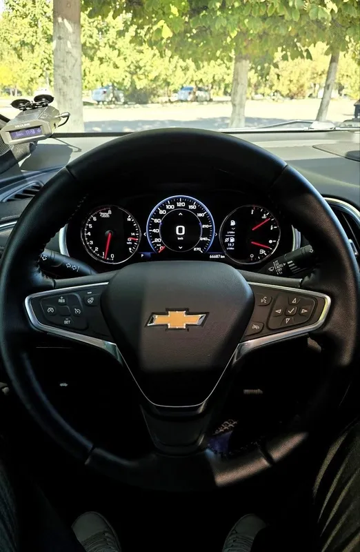 Malibu 2 Premier, 2022 года 3 Malibu 2 Premier, 2022 года 3