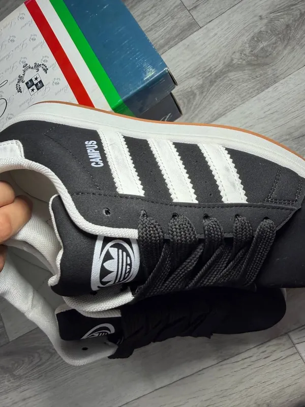 Чёрные кроссовки Adidas! 4 Чёрные кроссовки Adidas! 4