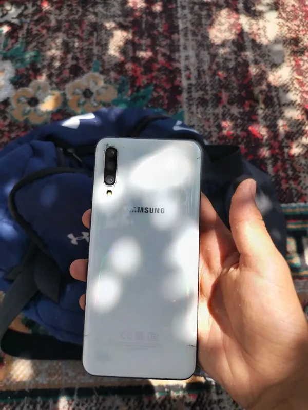 samsung A50 sotiladi br martta ekran almawgan