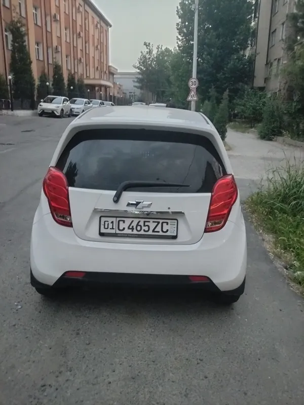 Сдаётся в аренду с выкупом Спарк автомат — фото 1