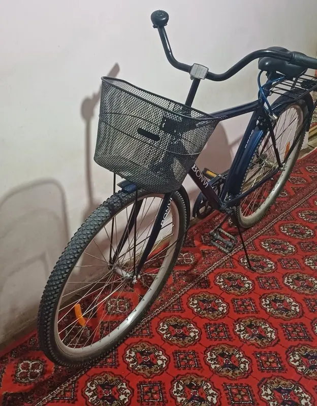 Velasepet sotiladi holati yangi rangi qora rangda 1 Velasepet sotiladi holati yangi rangi qora rangda 1