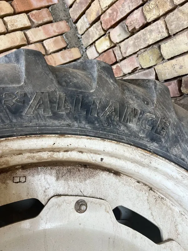 Alliance 270/95 R32 radial shina disk bilan 4 dona holati yaxshi — фото 1