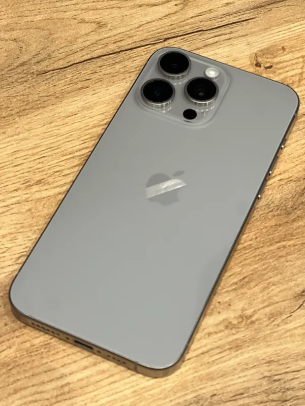 Iphone 15 pro max 5