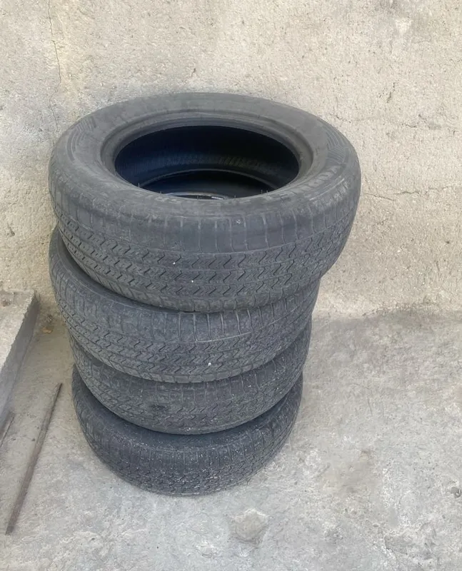 Срочно продаются шины R15 1 Срочно продаются шины R15 1