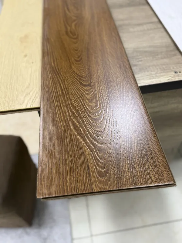 Sifatli va songi modeldagi laminat assortimenti optom narxda Sifatli va songi modeldagi laminat assortimenti optom narxda