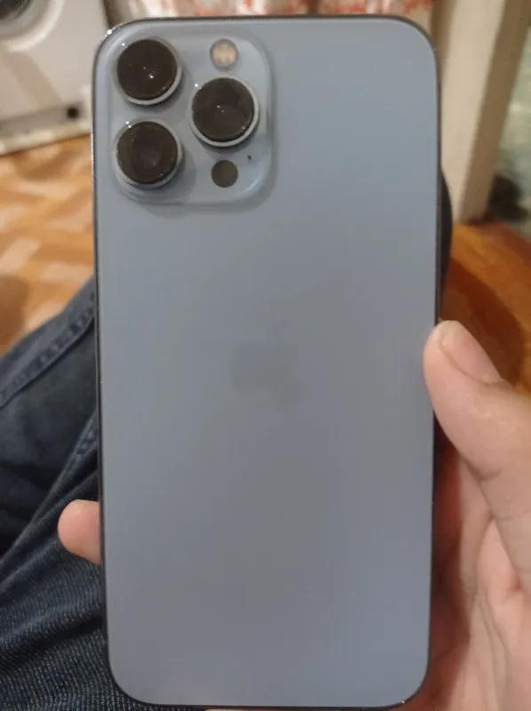 iPhone 13 Pro Max 8