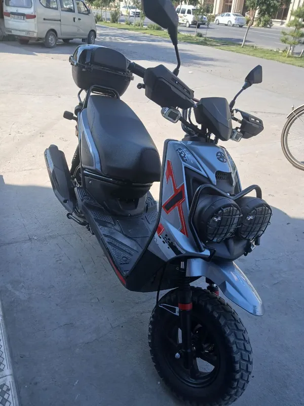 Tank Minion skuter 150cc