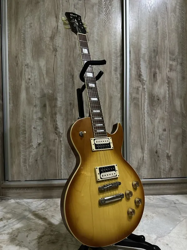 Cort CR300 Gold Top 1