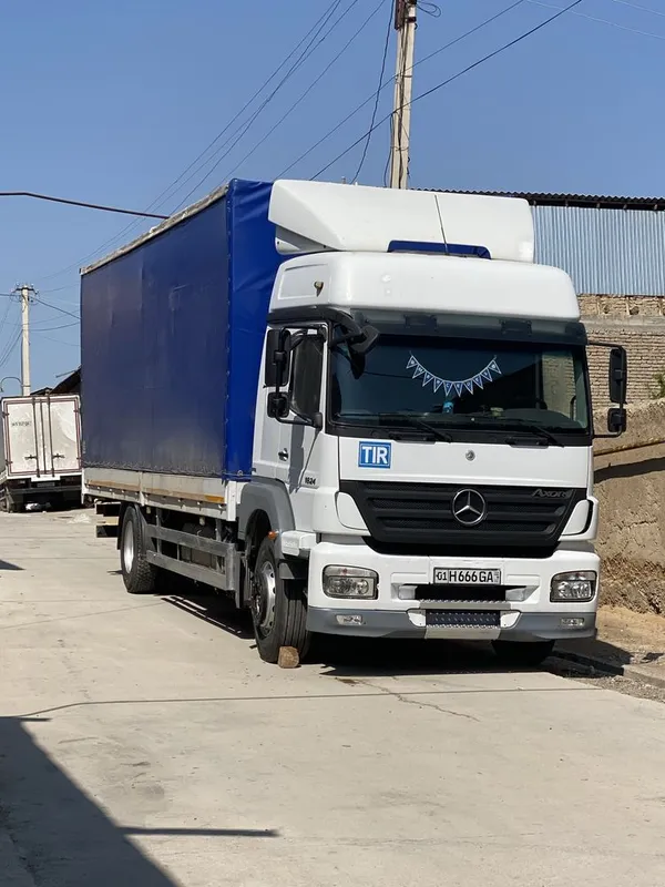 Mercedes Axor 2010