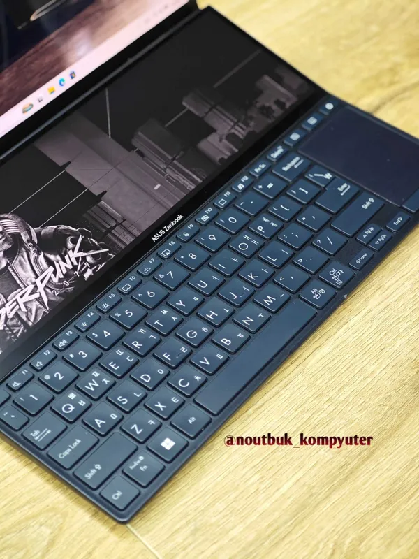 Мощный игровой Asus Zenbook Duo Pro — фото 2