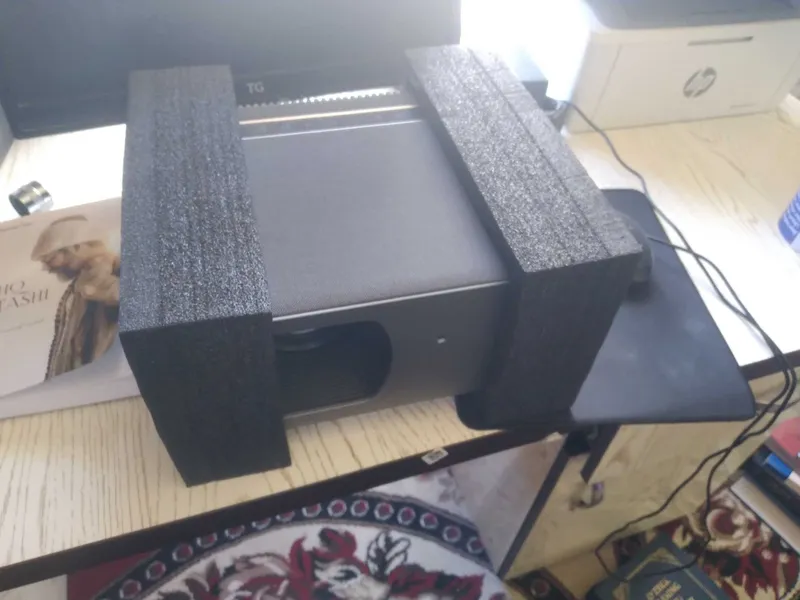 Yangi va ishlatilmagan. Proyektor 1 Yangi va ishlatilmagan. Proyektor 1