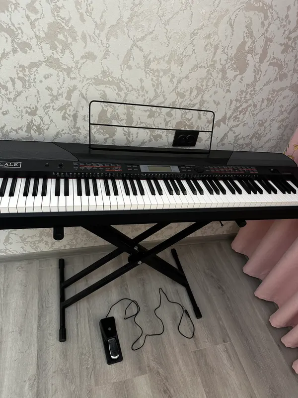 A'lo darajadagi pianino sintezatorini sotaman 1