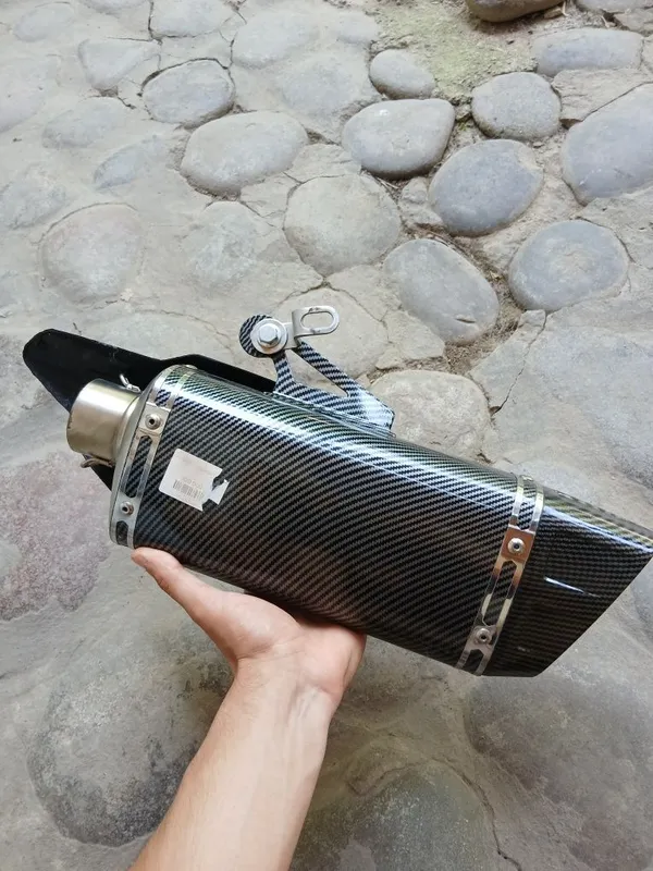 Акрапович глушитель