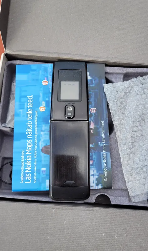 Nokia 6650 fold продаётся 5