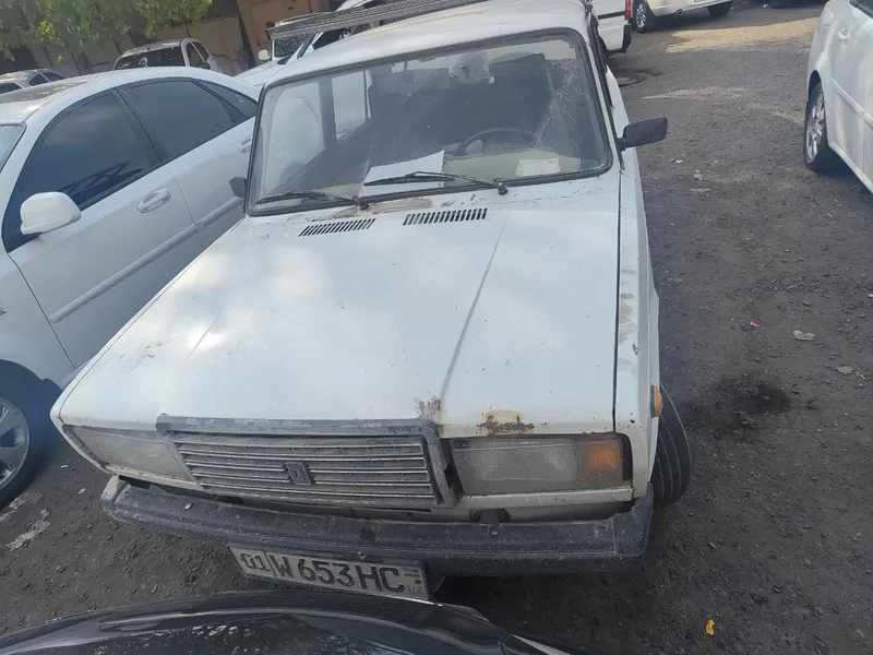 Jiguliy 07 sotiladi gaz metan 90talik xolati oʻrta — фото 2