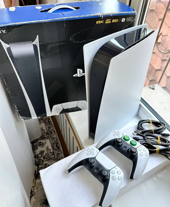 Sony PlayStation 5 Digital Edition 2 джойстик — фото 1
