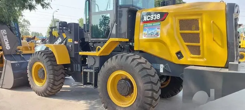 Фронтальный погрузчик XCMG Rusumi XC938 — джойстик 3 Фронтальный погрузчик XCMG Rusumi XC938 — джойстик 3