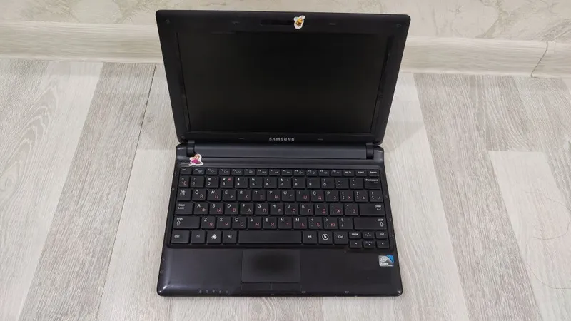 Samsung netbook срочно продаётся 1 Samsung netbook срочно продаётся 1