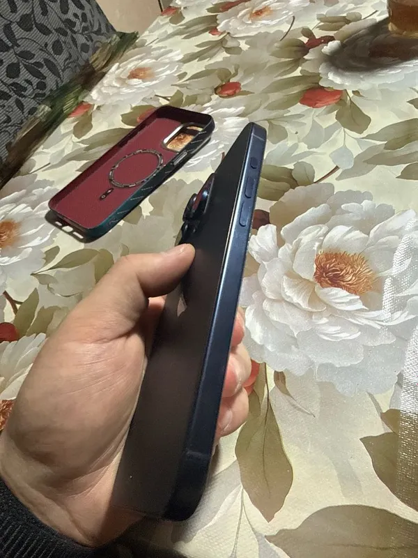 Iphone 15 pro max — фото 2