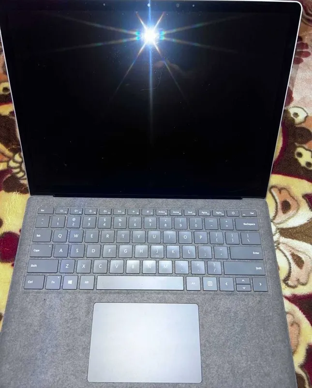 ноутбук Microsoft Surface Laptop i7 1065G7 в хорошем состоянии! 1 ноутбук Microsoft Surface Laptop i7 1065G7 в хорошем состоянии! 1