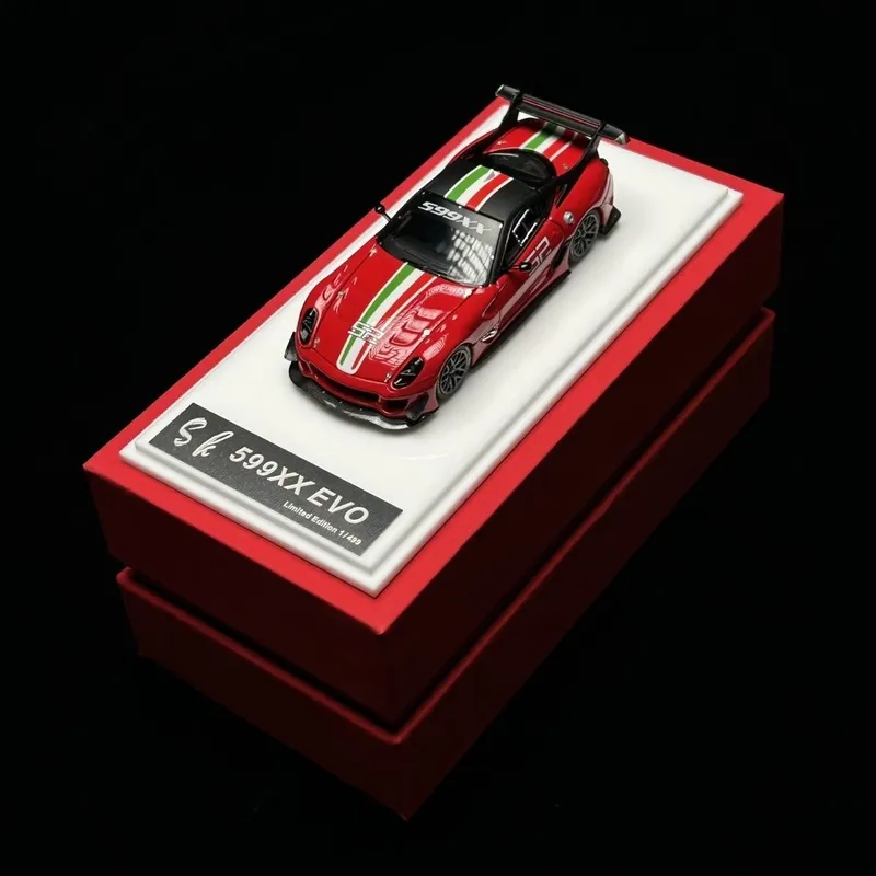 1:64 Ferrari 599XX EVO машинка Авто 4 1:64 Ferrari 599XX EVO машинка Авто 4