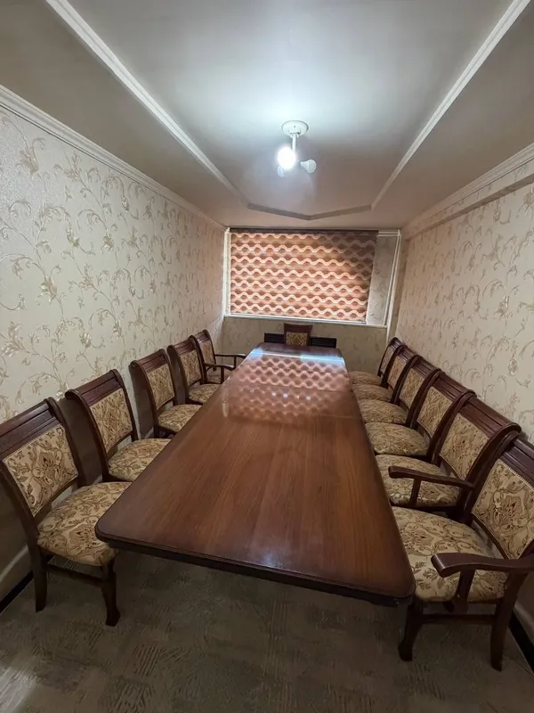 Срочно продам б/у стол и стулья, хорошее состояние 3 Срочно продам б/у стол и стулья, хорошее состояние 3