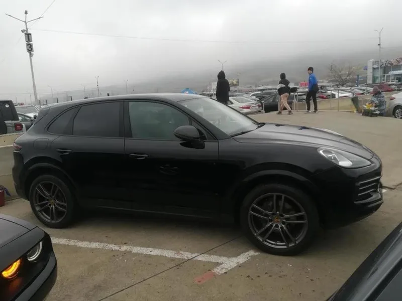 Продаётся Porsche Cayenne 20 1 Продаётся Porsche Cayenne 20 1