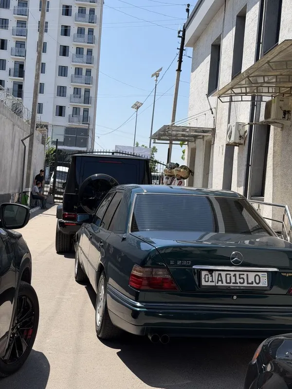 Mercedes benz w124 E230 2 Mercedes benz w124 E230 2