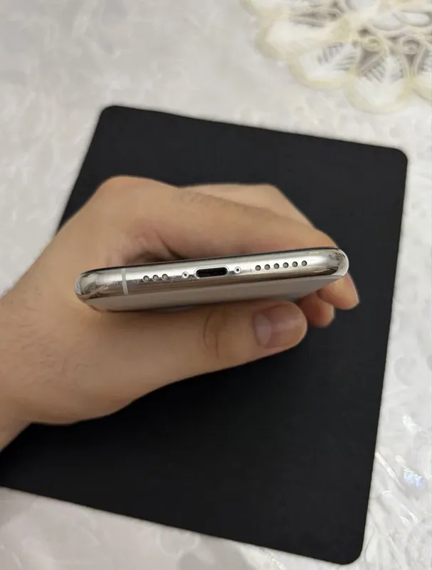 Продается Iphone 11 pro, 256gb, Silver с коробкой 5 Продается Iphone 11 pro, 256gb, Silver с коробкой 5