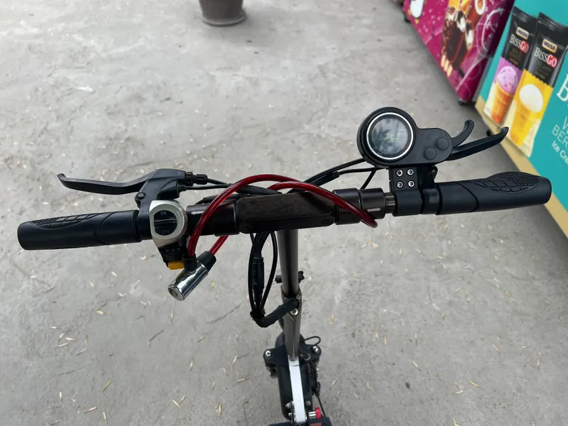 Drongo M4 elektro samakat
