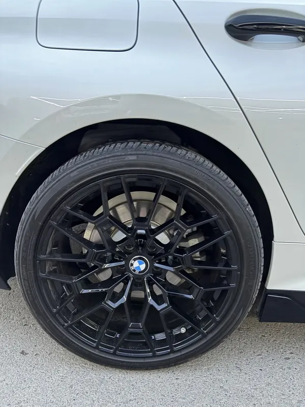 BMW i3 35L vikupga beriladi 6