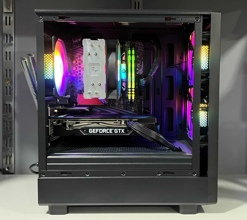 Игровой компьютер Ryzen 5600x/ddr4 16gb / gtx 1660 super — фото 1