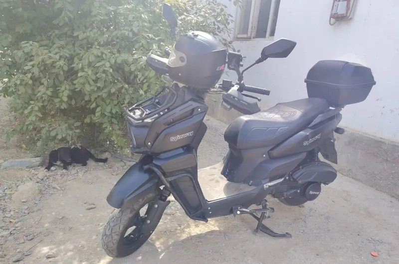 Продаётся скутер TANK 3