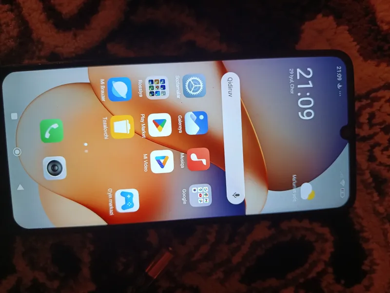 Redmi 13c. 128 gb 6gb 1