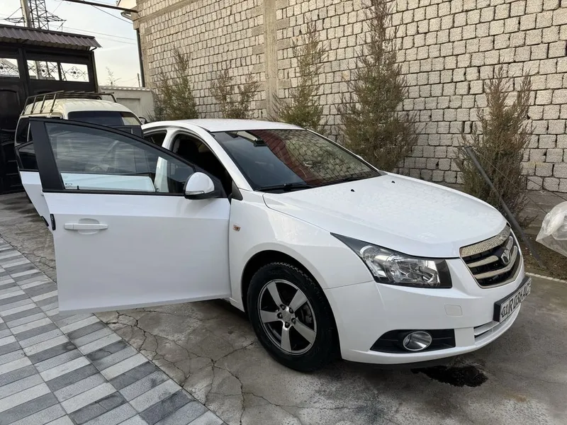 Cruze,Cruise, Cruize,Lasetti cruise 4