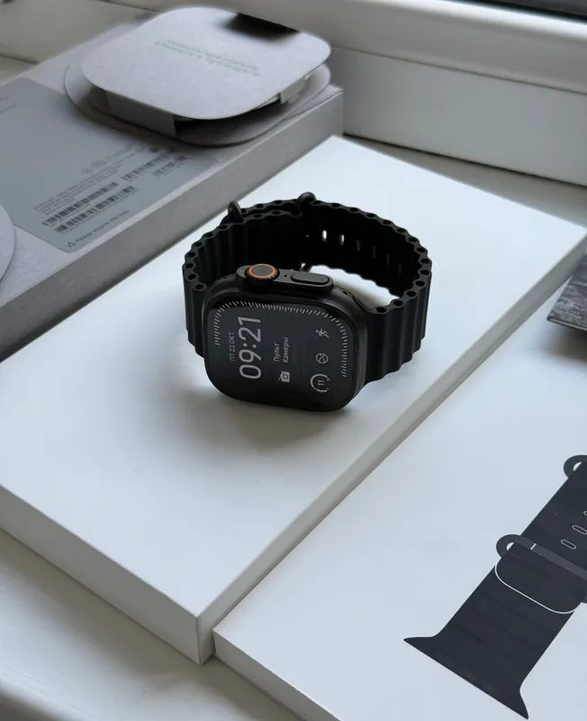 Apple iWatch Ultra 2 Black Titanium 49mm 3