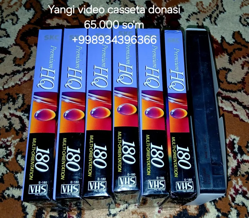 VHS video cassette sotiladi yangi holatda