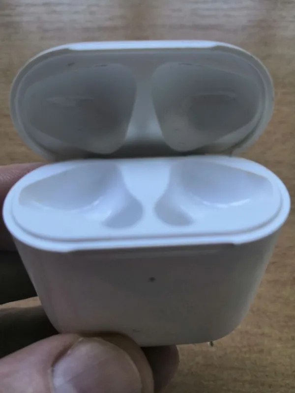 AirPods 2.2 original 6 AirPods 2.2 original 6