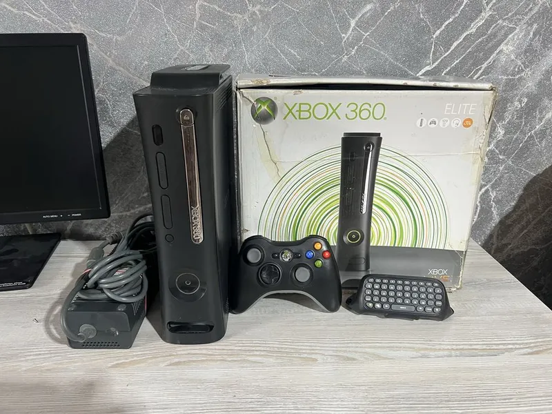 Xbox 360 elite, 512 gb 1 Xbox 360 elite, 512 gb 1