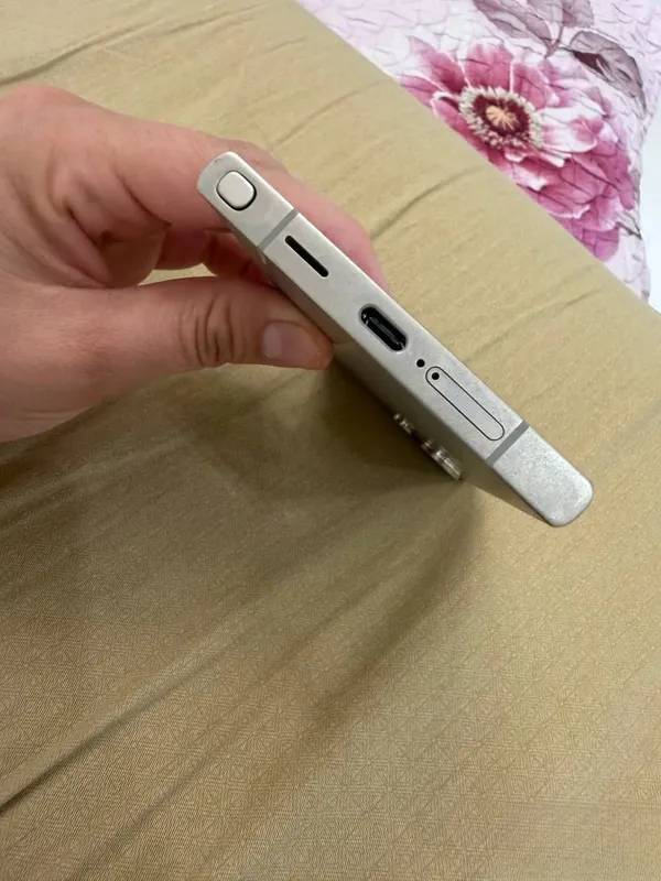 Samsung S 24 ultra 12/256 xolati ideal 1 qol ozimizni telefon 4 Samsung S 24 ultra 12/256 xolati ideal 1 qol ozimizni telefon 4