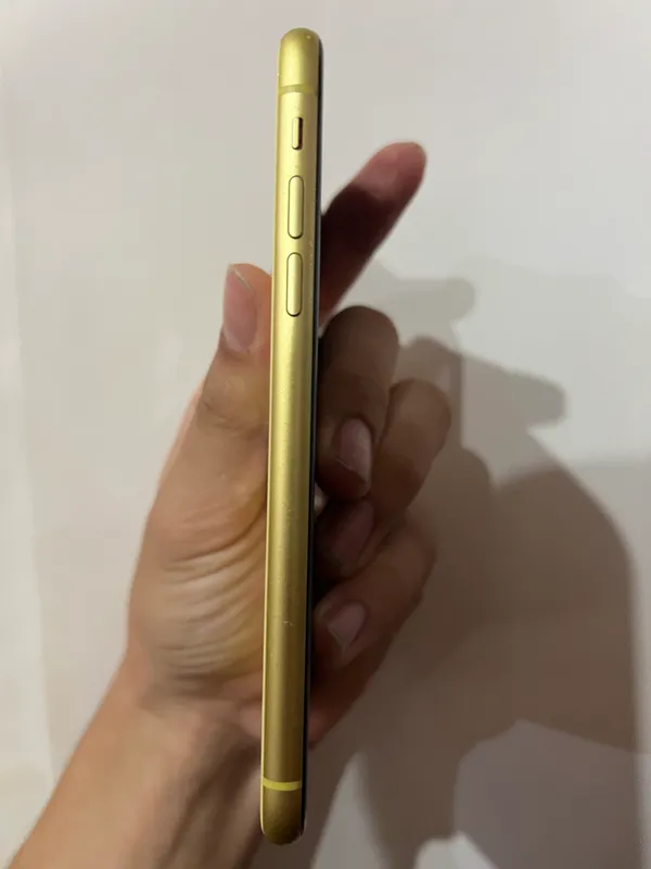 iPhone 11 7